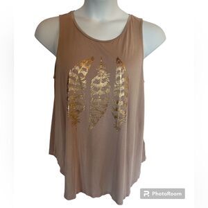 Sleeveless feather tee size XL